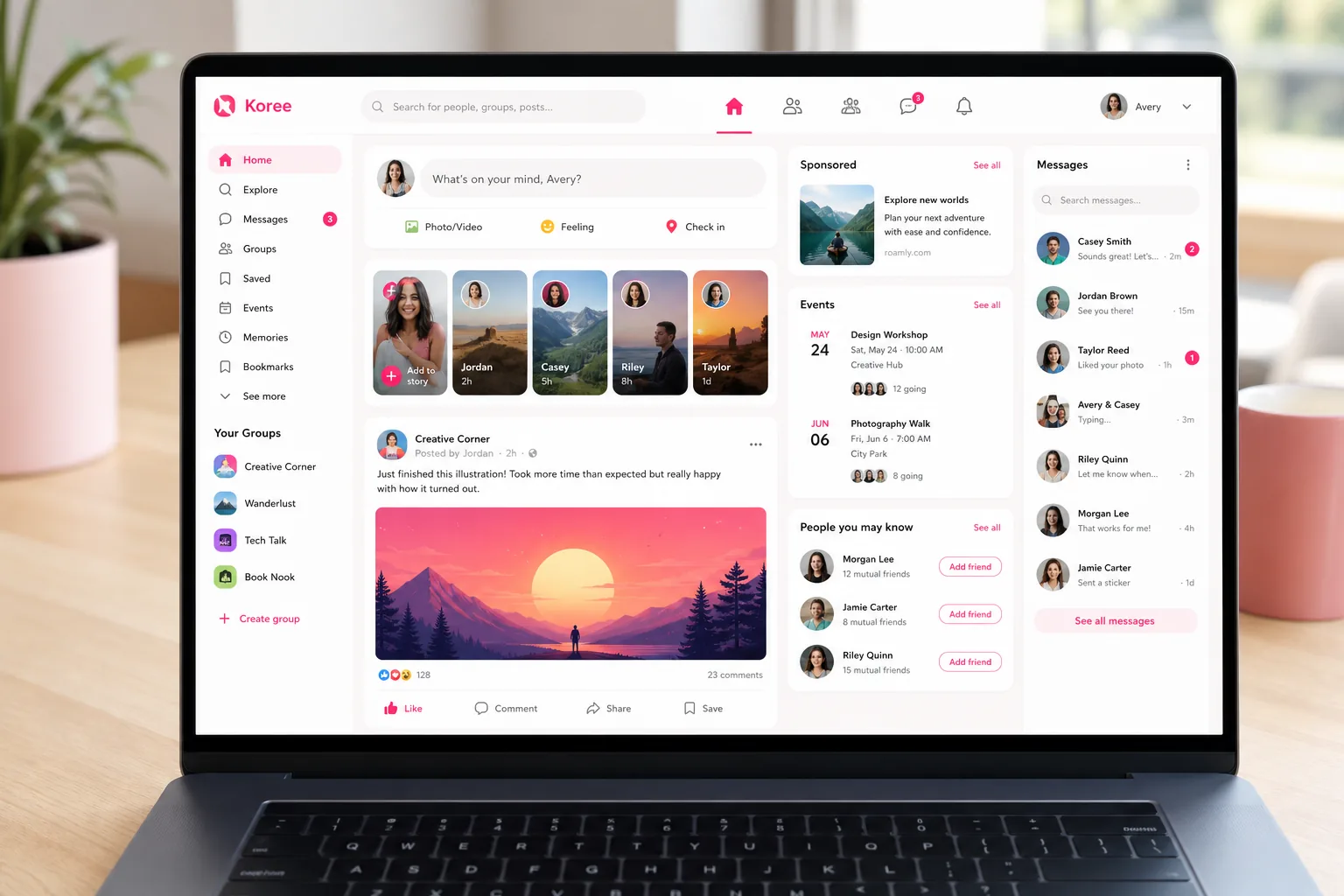 Facebook inspired social media app preview